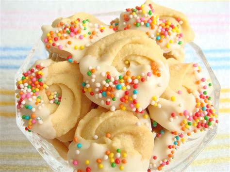 50 Cookie Press Recipes That Will Hone In Your Decorating Skills