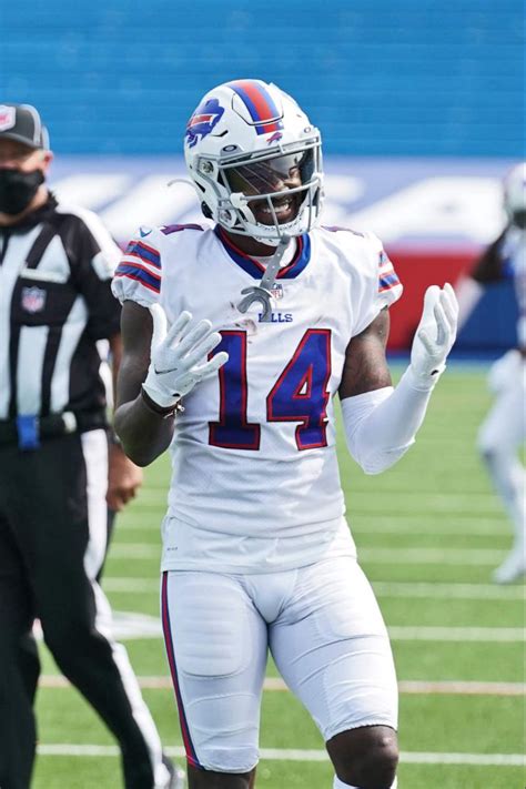 Stefon Diggs in 2021 | Nfl football players, Buffalo bills football ...