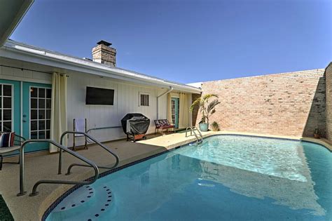 NEW-Historic McAllen Townhome w/ Pool and Patio! UPDATED 2019 ...