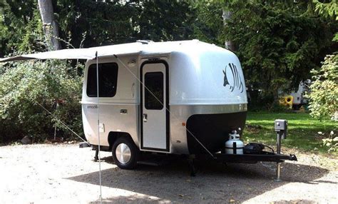 Top 11 Ultra-Lightweight Travel Trailers Under 2000 Lbs 2024 | Vintage campers trailers ...