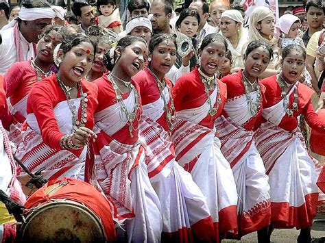 Tea Tribes of Assam: Culture, Tradition & Identity