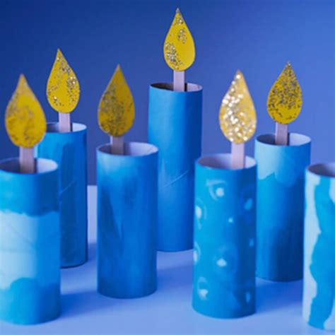 Make the season sparkle with these 4 Hanukkah menorah crafts | Hanukkah crafts, Hanukkah art ...