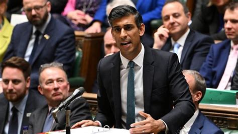 Fact-checking Rishi Sunak's first PMQs - BBC News