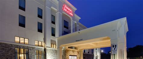 Hampton Inn and Suites Philadelphia/Bensalem, PA Hotel