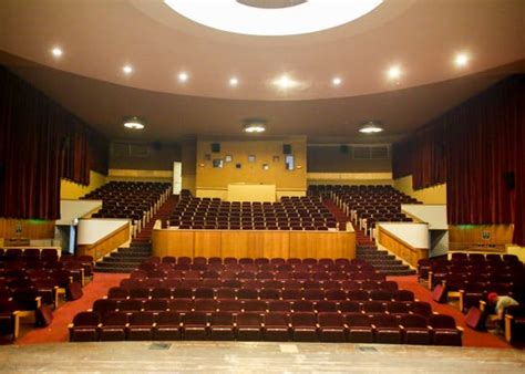 Roxy Theatre adds new seats, lighting