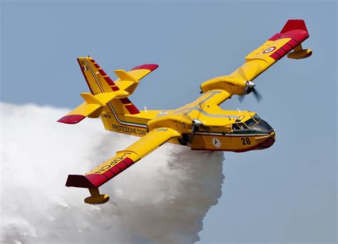 Airbus Tests ‘Water Bomber’ Version Of Its Military Transporter ...