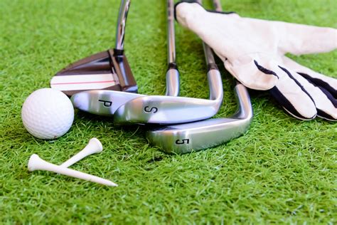 Top 8 Essential Gear and Equipment for First Time Golfers - Skillest Blog