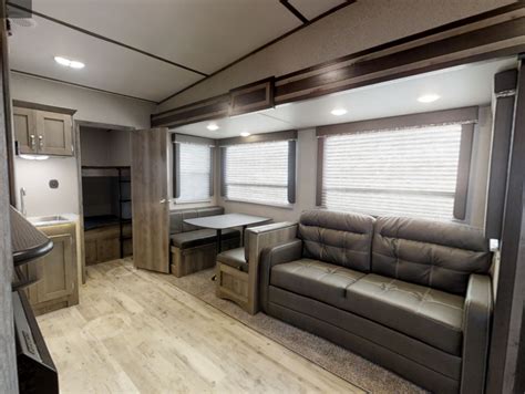 Bunk Room 5th Wheel With Outside Kitchen - Byerly RV