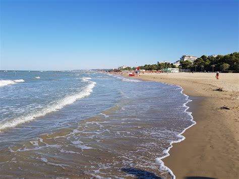 Spiaggia Montesilvano sulla mappa con foto e recensioni🏖️ BeachSearcher.com