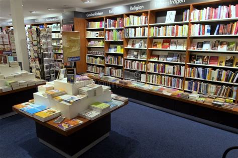 Bookstore interior editorial photo. Image of bookstore - 28642101