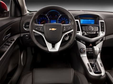 2013 Chevrolet Cruze Prices, Reviews and Pictures | U.S. News & World ...