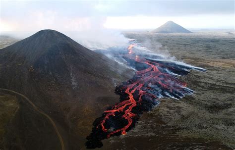 En images : Eruption d'un volcan en Islande