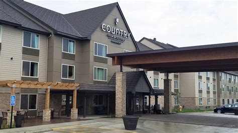 COUNTRY INN & SUITES BY RADISSON, ST. CLOUD WEST, MN - Updated 2024 ...