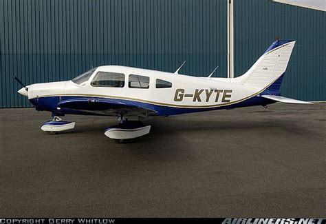 aircraft+paint+scheme | Photos: Piper PA-28-161 Warrior II Aircraft Pictures | Airliners.640 ...