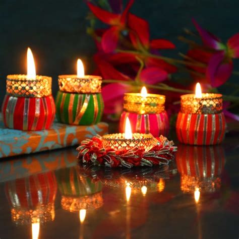 Set of 4 Damru + 1 Floral Tea Light - Diwali Decoration - Jaipur Ace