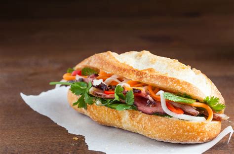 Bánh Mì Sài Gòn – Thức Quà Vô Giá Theo Dòng Thời Gian - Chefjob.vn