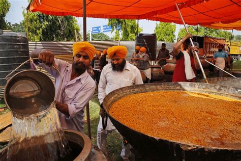 Sikh Temple Food Served - Tons of Plates. Hundreds of Volunteer Serve ...