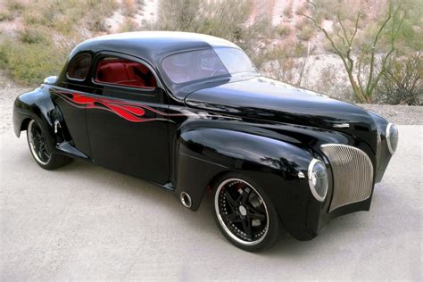 1941 PLYMOUTH SPECIAL DELUXE CUSTOM COUPE