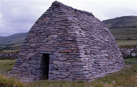 Old stone house in Ireland (OC) : pics