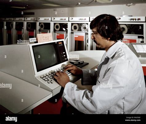 1980s univac computer hi-res stock photography and images - Alamy