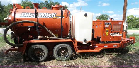 2014 Ditch Witch FX30 vacuum trailer in Llano, TX | Item L6613 sold | Purple Wave