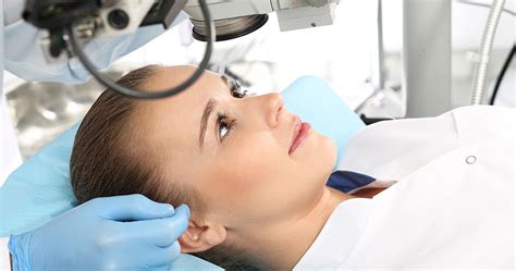 Laser eye surgery | Moorfields Eye Hospitals UAE