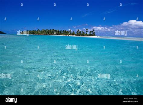 One Foot Island, Aitutaki Lagoon Cook Islands Stock Photo - Alamy