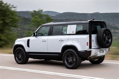 2023 Land Rover Defender 130 debuting May 31 | CarExpert