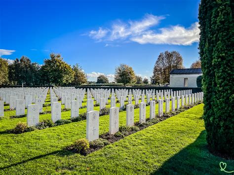 British war cemetery (Bayeux): tips + photos