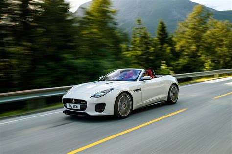 Jaguar F-type Convertible 2.0 300ps R-Dynamic (2017) review - BeFirsTrank