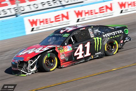 Kyle Busch Wins at Phoenix, Solidifies Spot in 2018 NASCAR Cup Series Championship Round