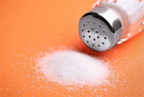 6 Ways to Use Common Salt for Your Health - eMediHealth