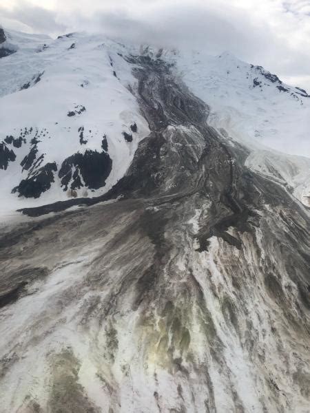 Giant landslide on the flanks of Mount Iliamna volcano in Alaska - Strange Sounds