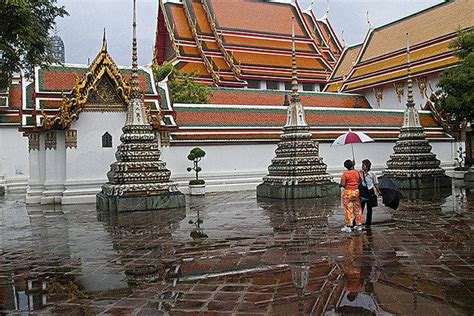 Wat Pho is one of the very best things to do in Bangkok