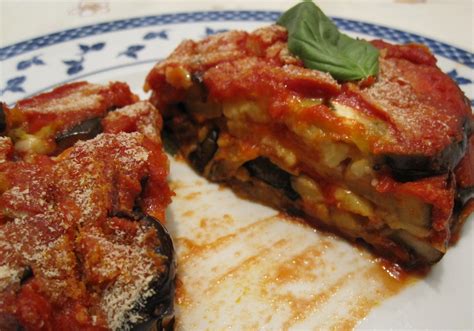 How to make an authentic Eggplant Parmesan with sausage | Italian recipes, Veggie dishes ...