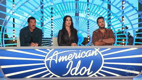 'American Idol' Contestant Sues Show For Unpaid Wages