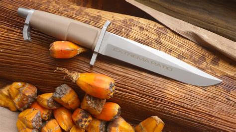 Hardcore Knives and tools for Wilderness Camping: Big Knives