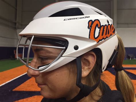 Why are so many Syracuse women's lacrosse players wearing helmets this ...