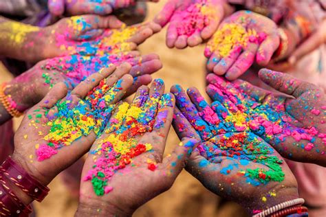 Flight deals to India for the Holi Festival | BudgetAir Australia