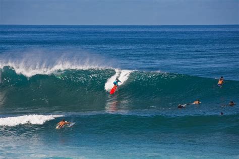 banzai-pipeline-oahu - A One Way Ticket