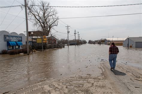 Iowa Conference: Hamburg Flood: Residents find strength through church, community