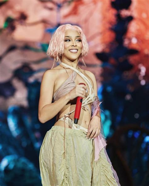 Doja Cat - Live Stream Video and Photos 11/24/2021 • CelebMafia