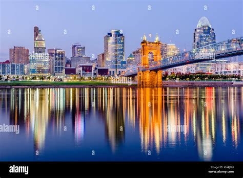 Cincinnati, Ohio, USA downtown skyline on the Ohio River Stock Photo ...