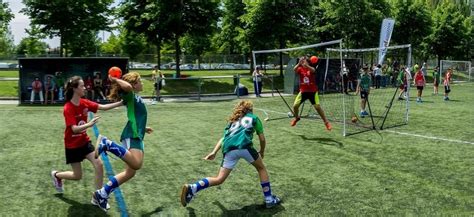 Handball for kids - best age, benefits, cost, choose academy | For Kids+