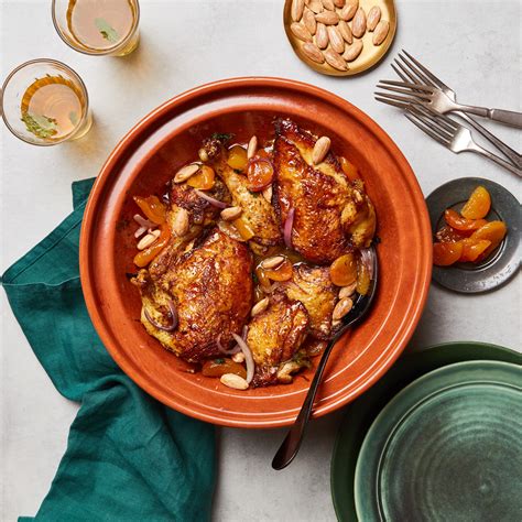 Chicken Tagine With Apricots and Almonds Recipe | Epicurious