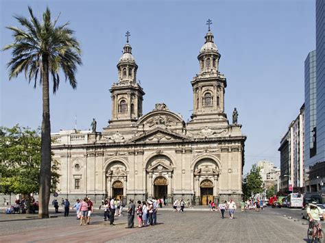 A Walking Tour of Santiago’s Architectural Landmarks