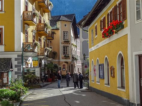 Hallstatt Austria – the Prettiest Lakeside Village Anywhere…