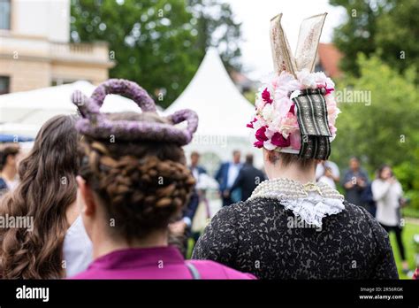 Hanover, Germany. 01st June, 2023. A flower queen (r) and a heath queen ...