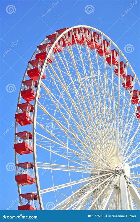 Ferris Wheel on Navy Pier, Chicago Editorial Stock Image - Image of navy, tourism: 17769394