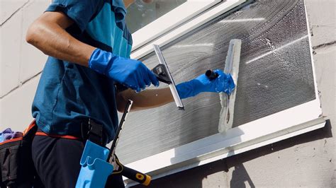 What Is the Best Professional Window Cleaning Equipment? - S&K Services